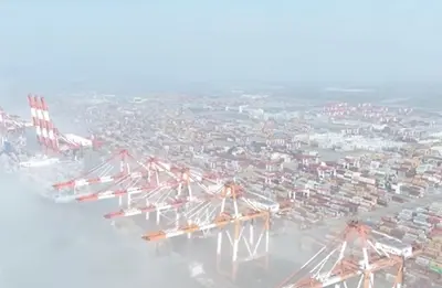 Atenção, por favor! Porto de Xangai está fechado devido a forte neblina | Navegadora emite aviso de atraso