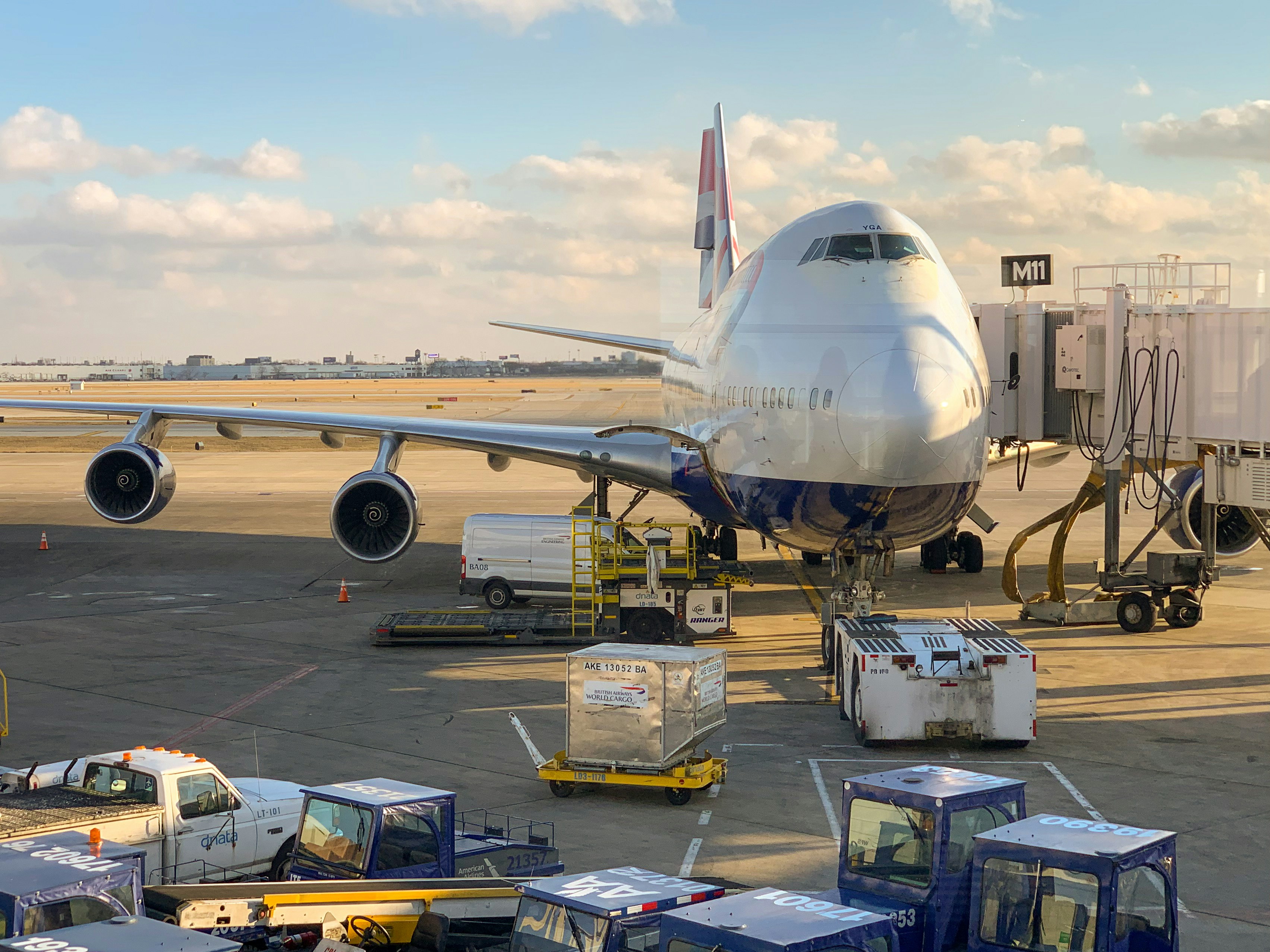 global-logistics-airplane.jpg
